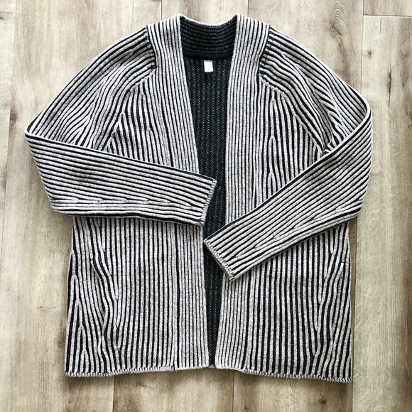 Lululemon,‎ Cotton, Cashmere, Wool, Blend, Sweater, Wrap, Size 4, Nice Condition - Picture 3 of 14